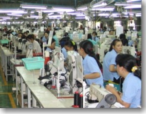 vietnam_factory_workers1